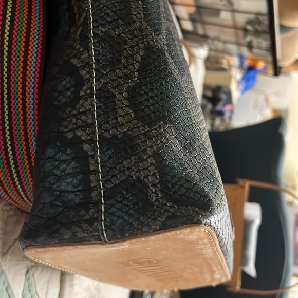 Consuela Black and Tan Shoulder Bag - Picture 4 of 7